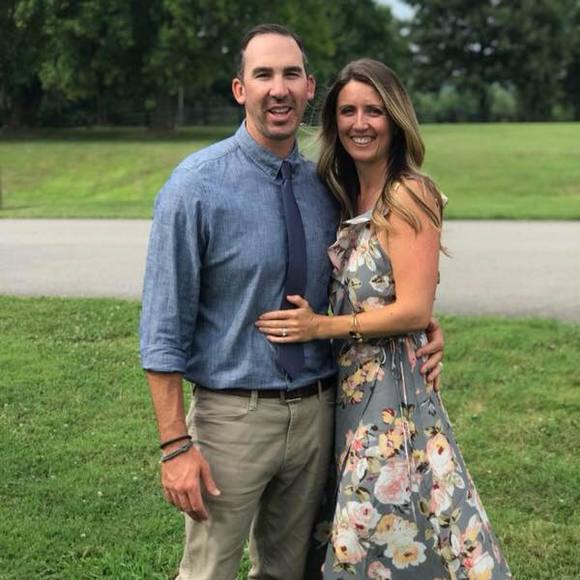 Meet your Posher, Cara - Picture 1 of 1